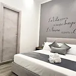 Neapoli-in Vendégház 4*